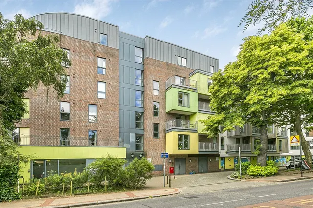 Bollo Lane, London, W4, photo 2