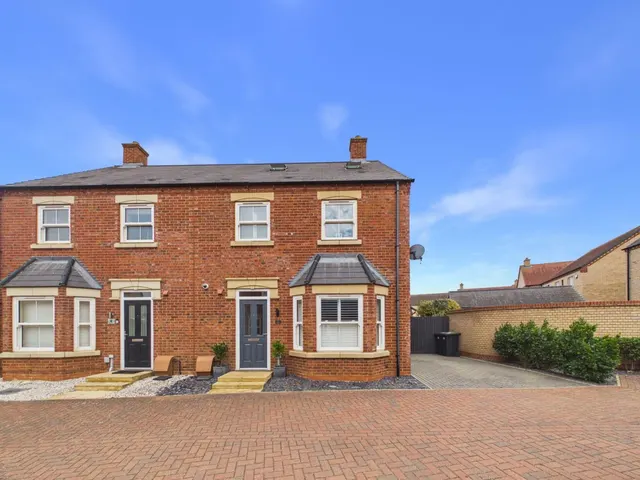 4 bedroom house, Brookbanks Biggleswade, SG18