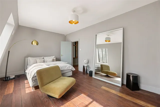 Goswell Road, London, EC1V, photo 2