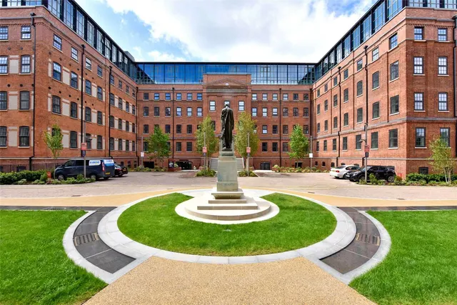 Photo 3 — The Factory, Memorial Avenue, Slough, Berkshire, SL1 3GY