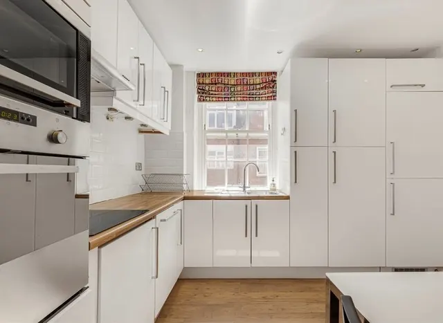 Photo 3 — Herbrand Street, Bloomsbury, WC1N