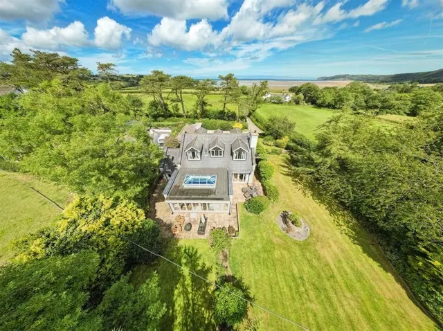 Lon Clai, Red Wharf Bay, LL75, photo 2