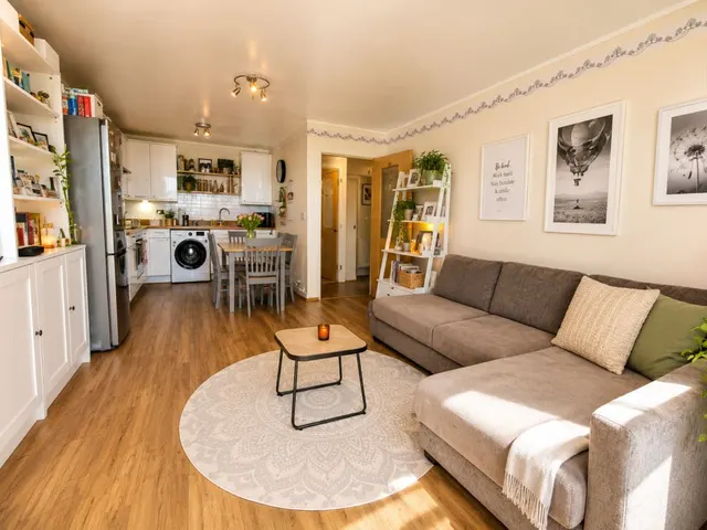 Photo 2 — Ealing Road, Trico House Ealing Road, TW8