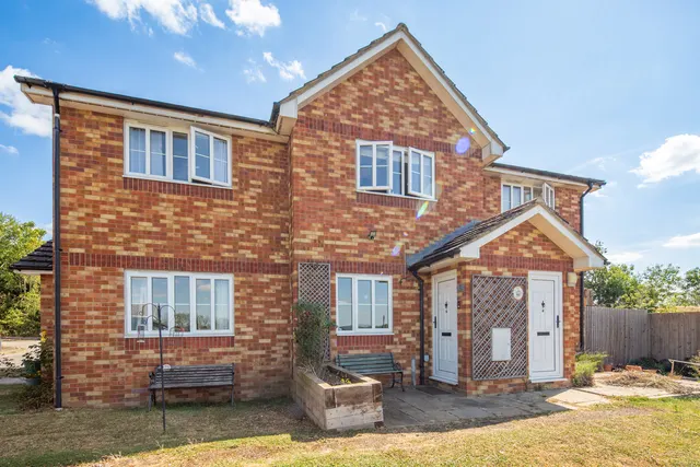 Springhill Road, Grendon Underwood, photo 1