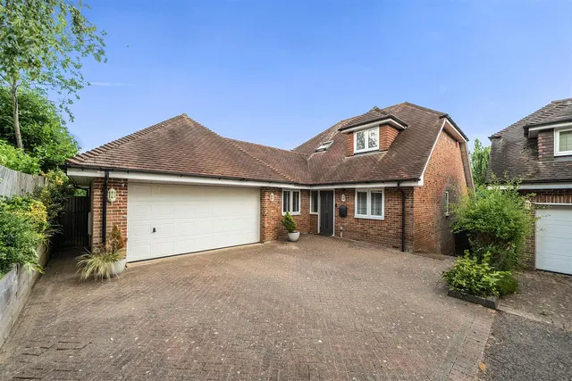 Holly Hill Lane, Sarisbury Green, Southampton, photo 1