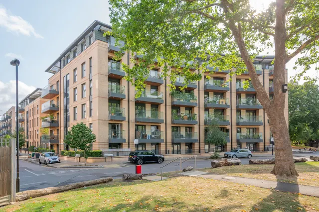 Flat 33, (35%), 2 Fairbourne Road, LONDON, photo 1