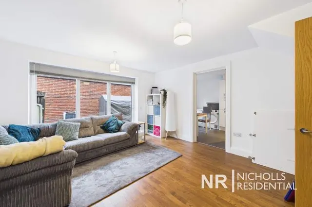 Eden Place, Sutton, SM3, photo 3