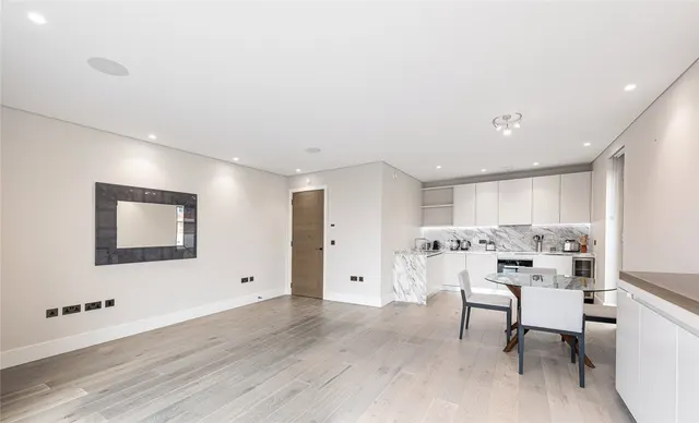 Photo 2 — Wilfred Street, London, SW1E