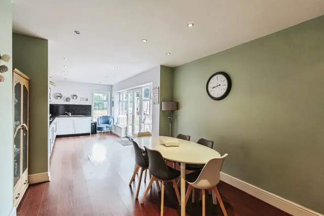 Newhouse Road, Blackpool, FY4, photo 3