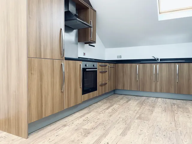Dock Road, Birkenhead, CH41, photo 2