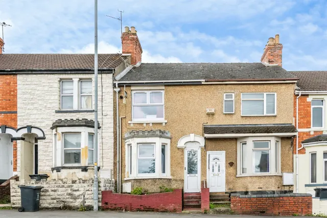 Crombey Street, Swindon, photo 1