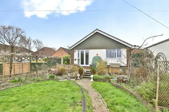 Tedder Road, East Howe, BH11, photo 2