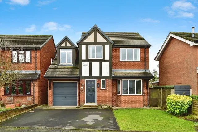 Booth Avenue, Sandbach, Cheshire, CW11, photo 1