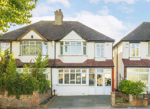 Norbury Avenue, Thornton Heath, CR7, photo 1