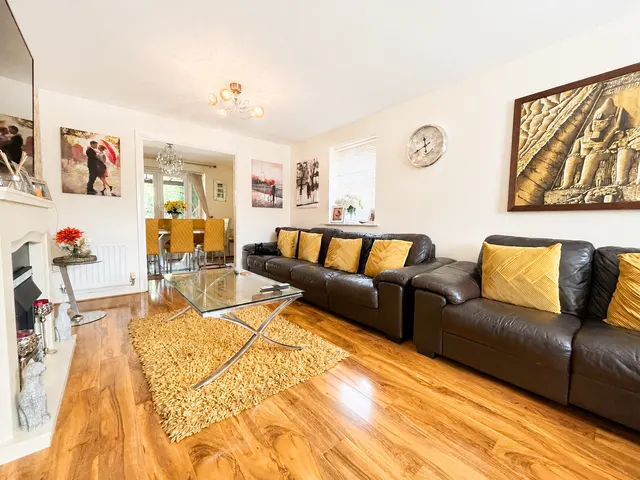 Fieldstone, Houghton Regis, photo 2
