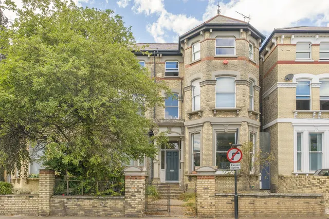 2 bedroom flat — West End Lane, West Hampstead, London, NW6