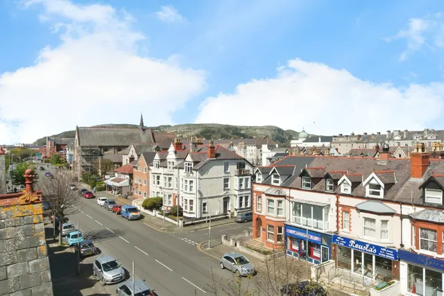 Queens Road, Llandudno, LL30, photo 2