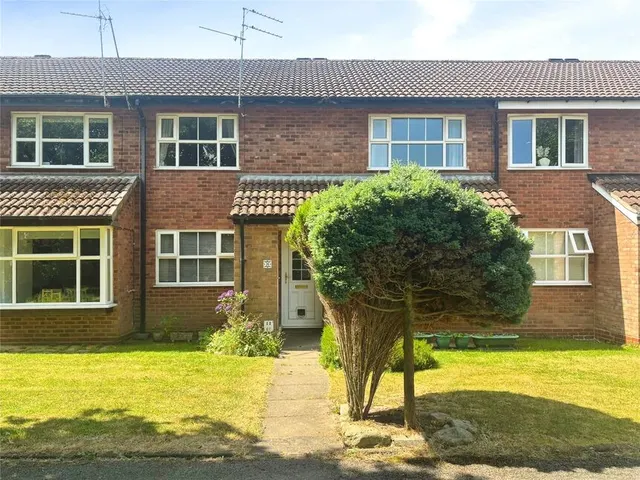 Sutherland Grove, Perton, Staffordshire, WV6, photo 1