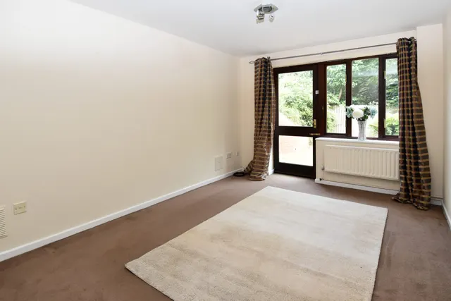 Photo 2 — Minworth Close, Webheath, Redditch, B97 4LW
