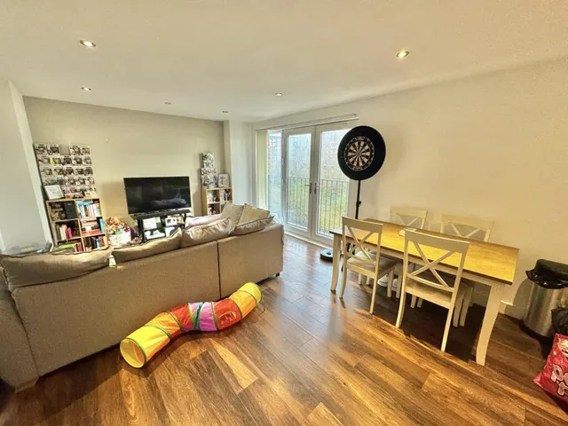 Rivergate House, Wilburn Basin, M5, photo 2