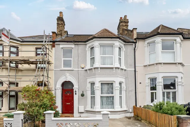 4 bedroom house — Minard Road, Catford, London, SE6