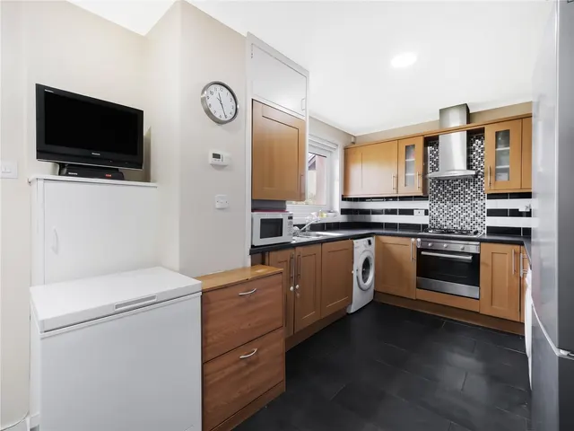 Ashburn Loan, Larkhall, ML9, photo 3