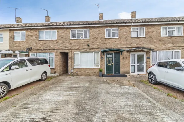 Tithe Farm Road, Houghton Regis, Dunstable, photo 1