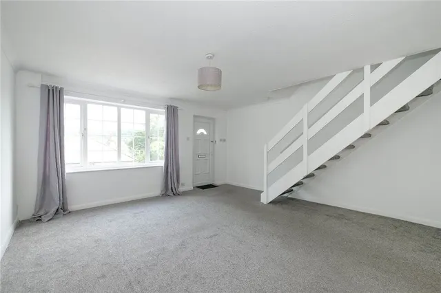 Photo 2 — Cliffe Lane South, Baildon, West Yorkshire, BD17