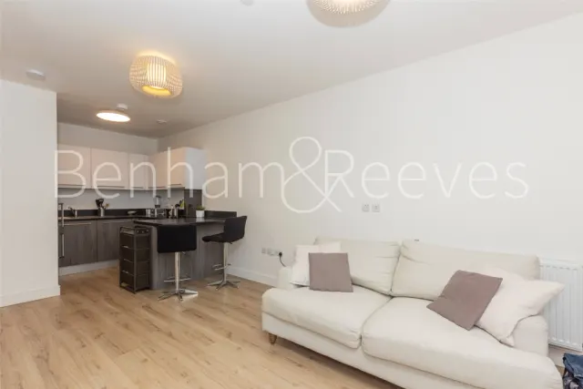 Beadon Road, Hammersmith, W6, photo 1