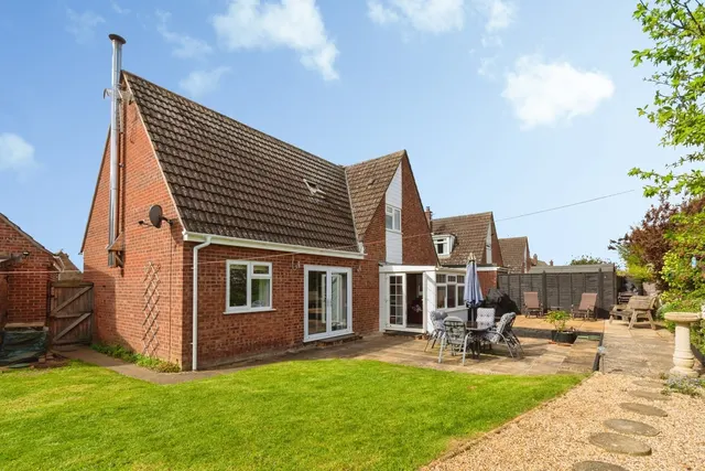 Champneys Road, Diss, Norfolk, IP22, photo 1