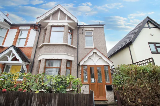 Alexandra Road, London, E18, photo 1