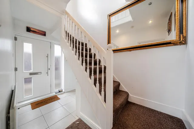 Mayerne Road, SE9, photo 2