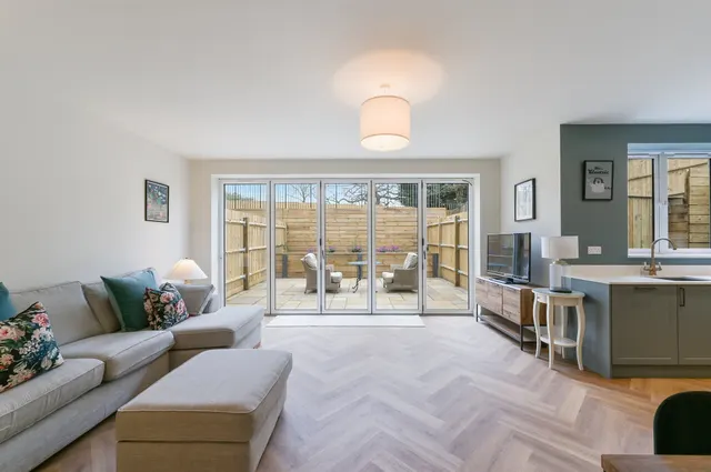 Prospect Lodge, Barnet, En5, photo 1