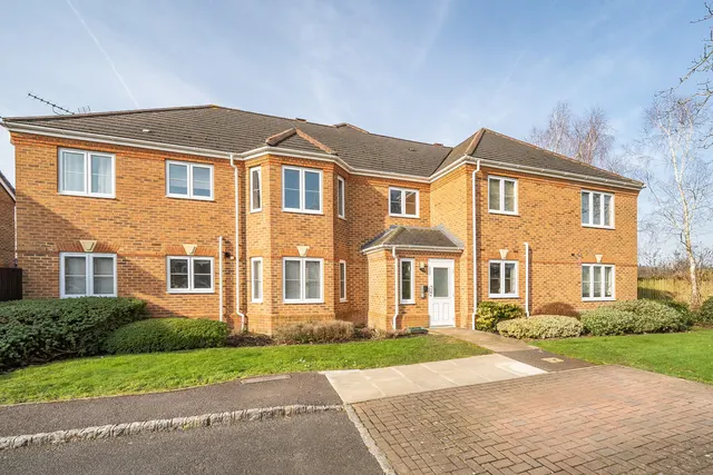 Little Horse Close, Earley, RG6, photo 1