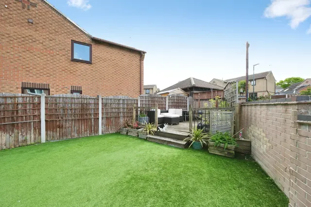 Courtney Way, Belper, DE56, photo 2
