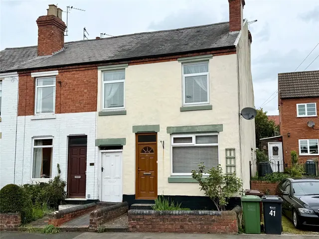 Mill Road, Stourport-on-Severn, Worcestershire, DY13 9BJ, photo 1