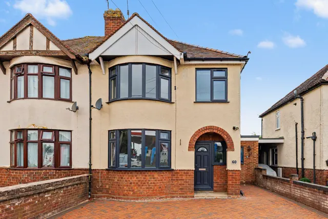 Cheltenham Road, Evesham, WR11, photo 1