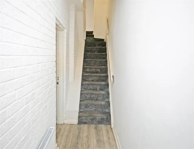 Farnham Street, Belfast, BT7, photo 3