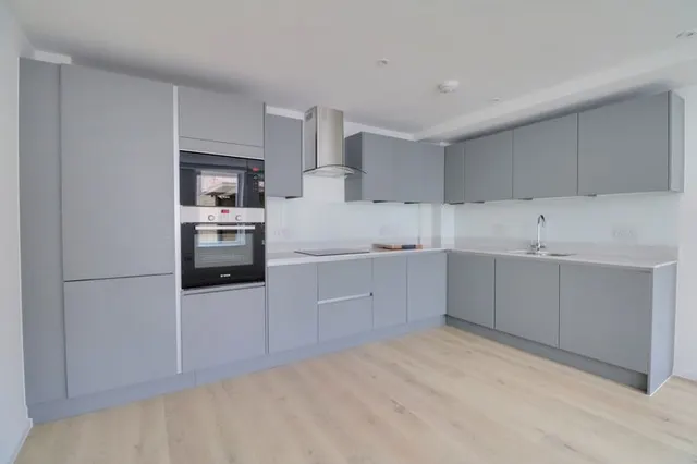 Photo 2 — Whytecliffe Road South, Purley CR8 2AU