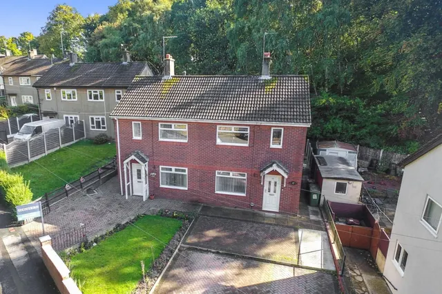 Cranmer Bank, Alwoodley, LS17, photo 1