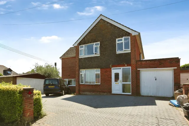 Pretoria Road, Hedge End, Southampton, photo 1