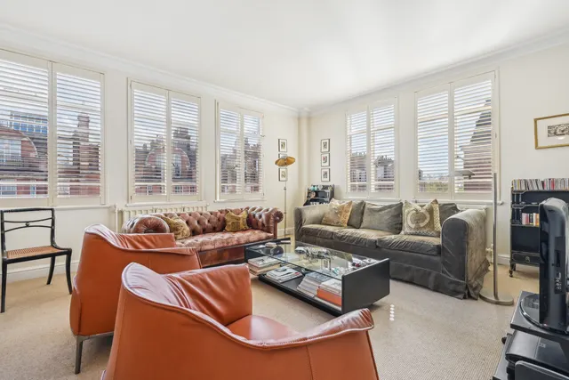 Oakwood Court, London, W14, photo 1