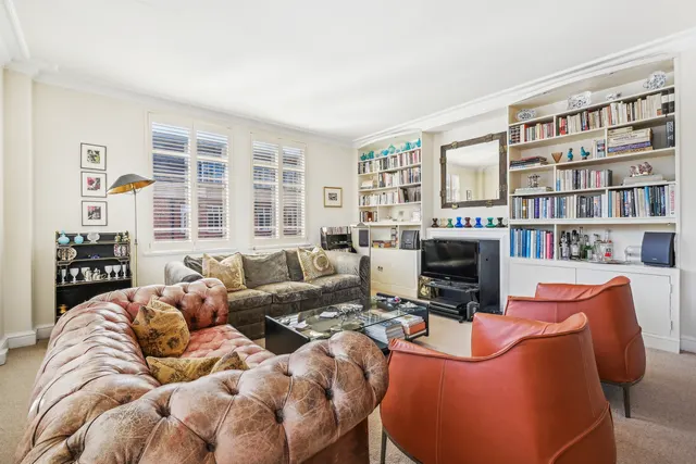 Photo 3 — Oakwood Court, London, W14