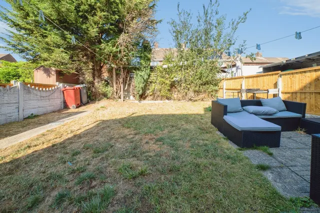 Limes Crescent, Shirebrook, NG20, photo 2