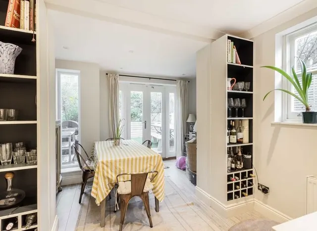 Photo 3 — Hargwyne Street, Stockwell, SW9