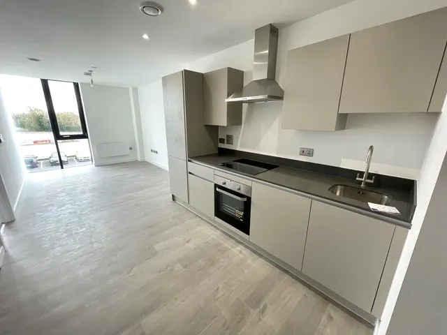 Photo 2 — Caspian View, Bletchley