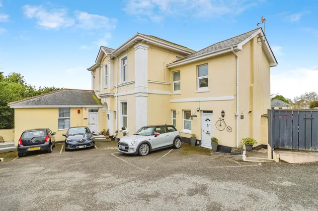 Sunbury Hill, Torquay, photo 1
