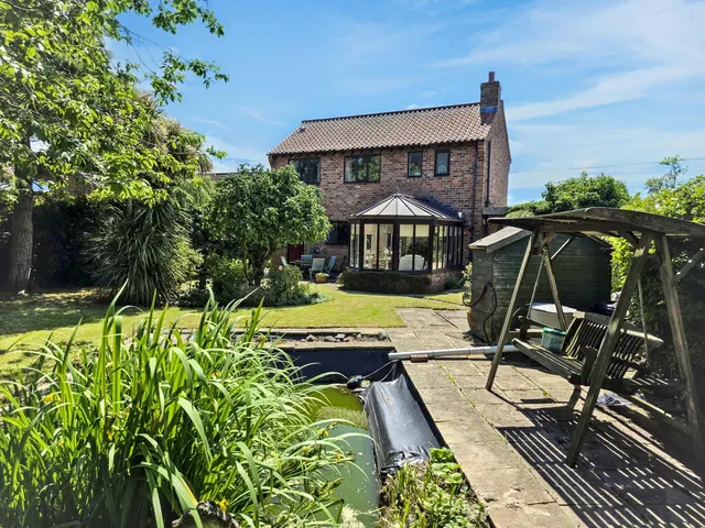 Main Street, North Frodingham, YO25, photo 1