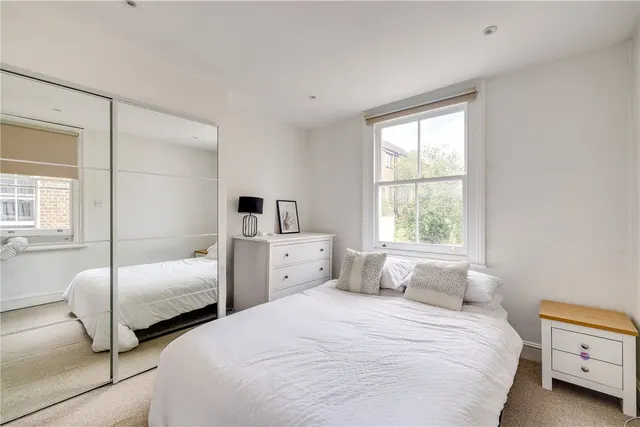 Fulham Road, London, SW6, photo 1