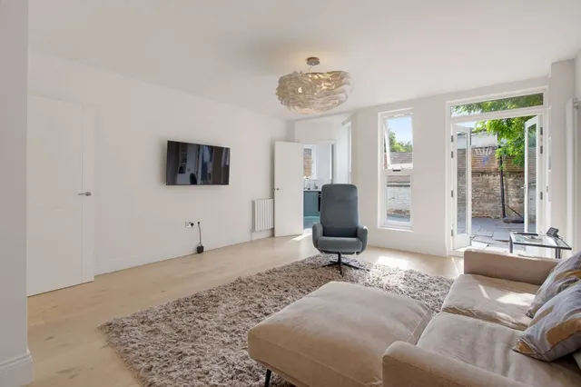 Photo 2 — Ledbury Road, London, W11 2AG
